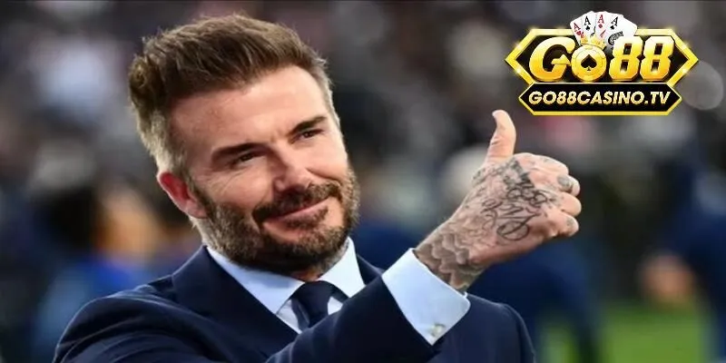 Không thể đùa với nhan sắc nam tính của quý ông Beckham