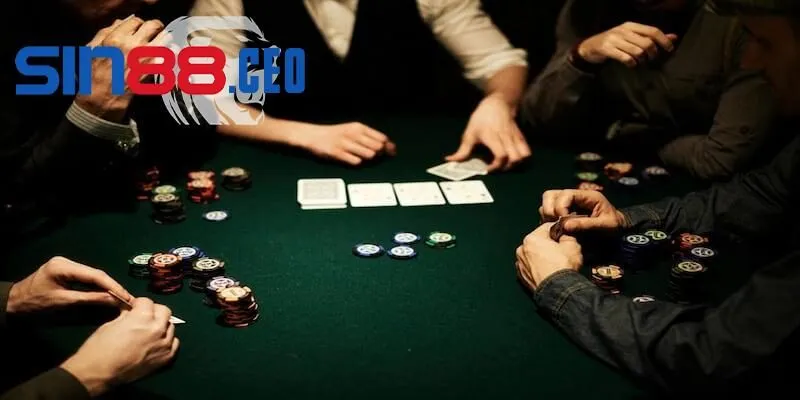 Sở hữu vị trí tốt khi chơi là mẹo đánh poker Sin88 hiệu quả